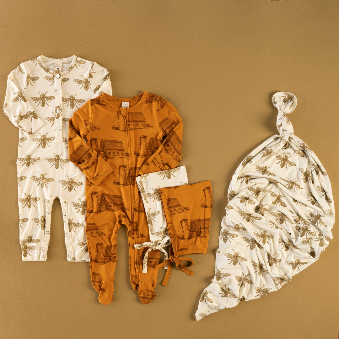 barn + bee set