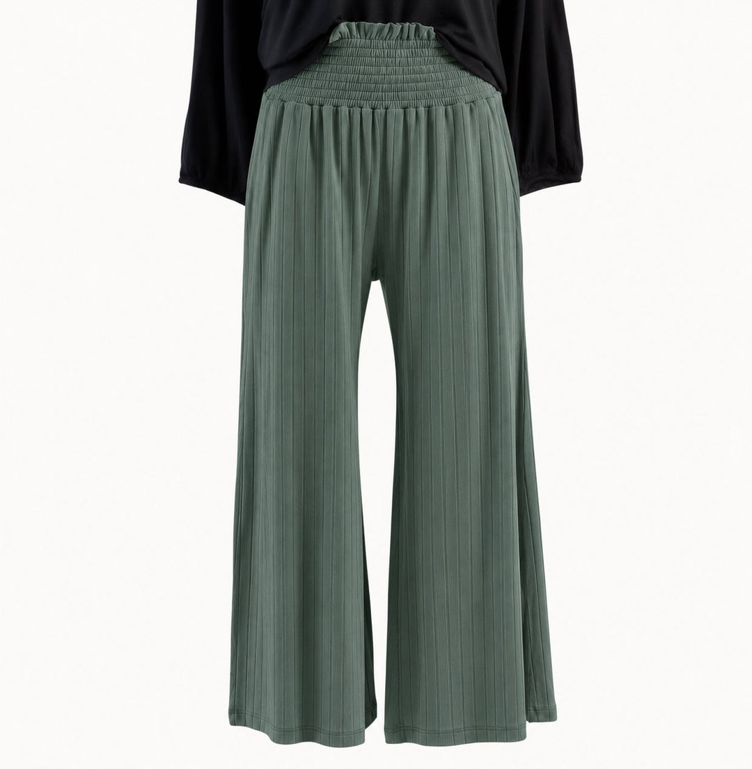 PREORDER womens cropped shirred gaucho pant | forest | woods rib