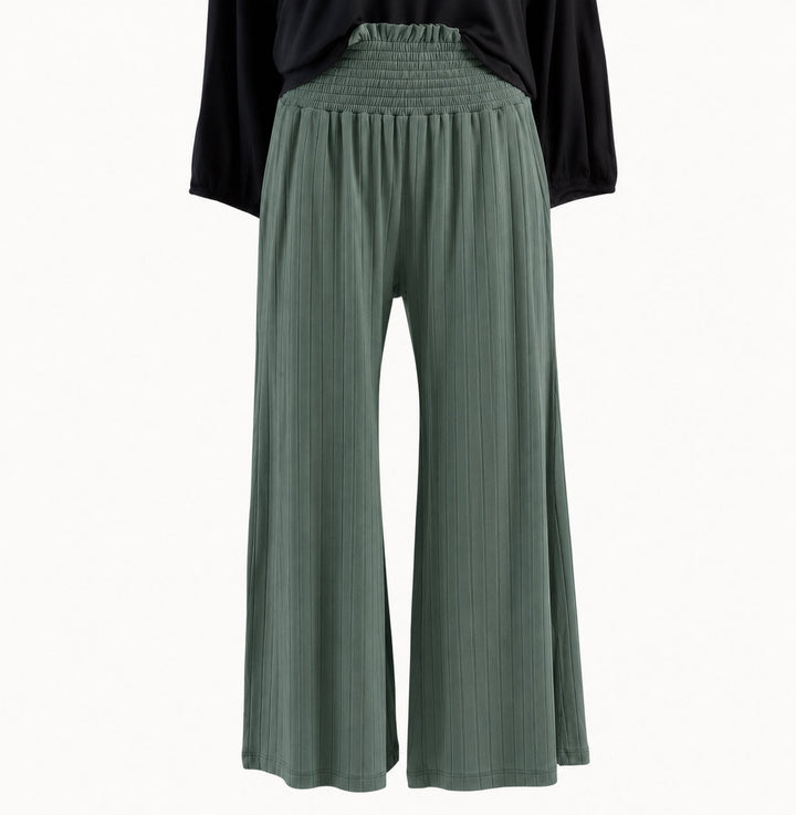 PREORDER womens cropped shirred gaucho pant | forest | woods rib