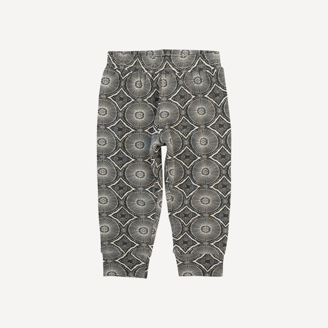 cuffed jogger | beluga batik | modal