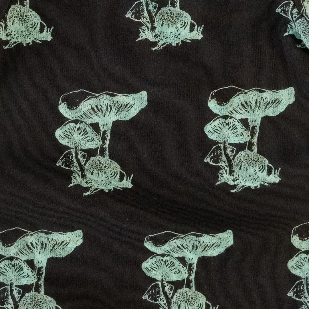 short sleeve ringer tee | black mushroom snail | organic cotton interlock