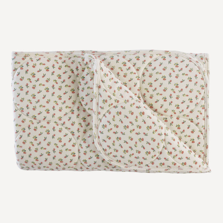 classic circle quilt | french rose bud | organic cotton interlock