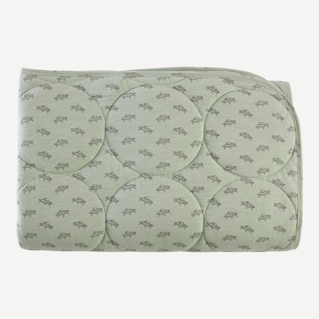 classic circle quilt | dusty sage ufo | organic cotton slub