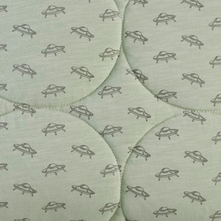 classic circle quilt | dusty sage ufo | organic cotton slub