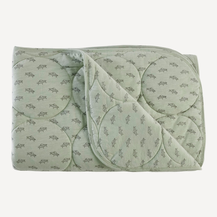 classic circle quilt | dusty sage ufo | organic cotton slub