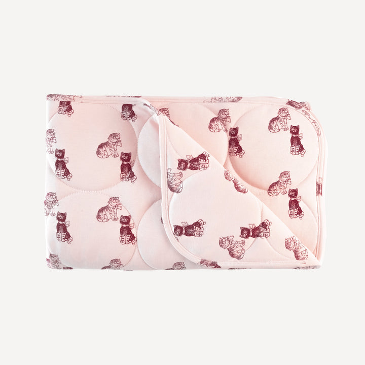 classic circle quilt | vintage kitty | organic cotton interlock