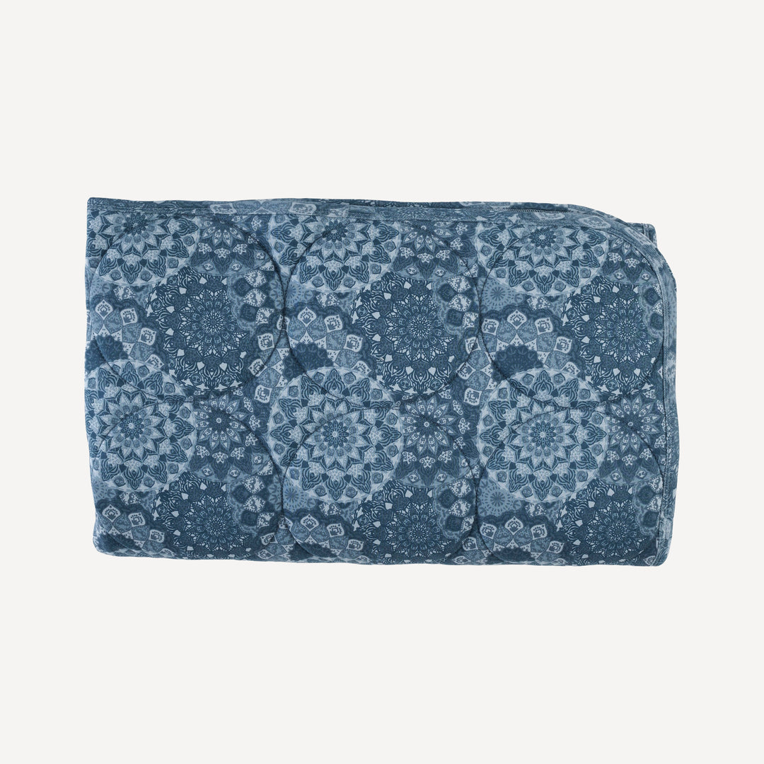 classic circle quilt | celestial mandala | organic cotton interlock