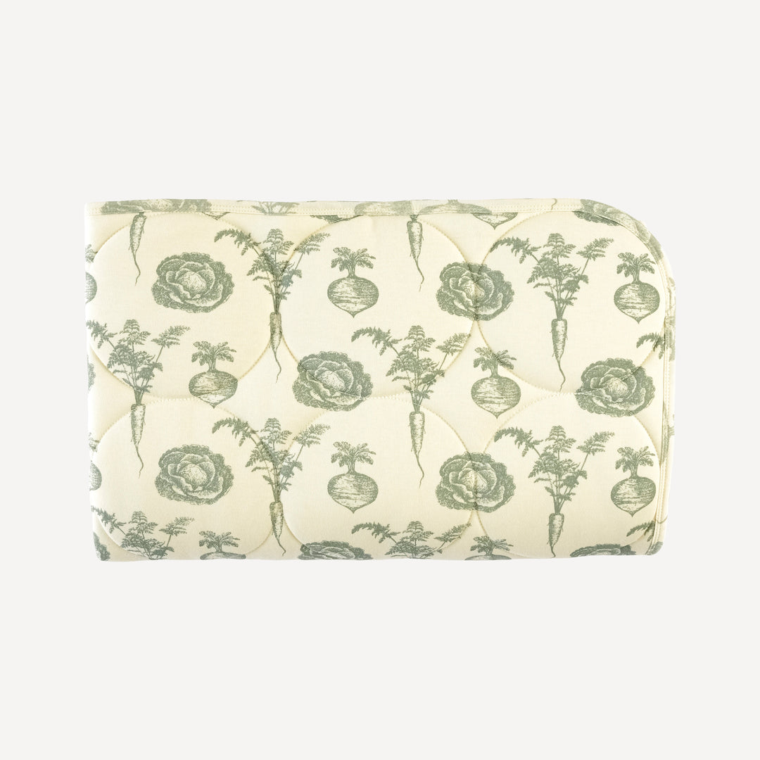 classic circle quilt | jadeite veggies | organic cotton interlock