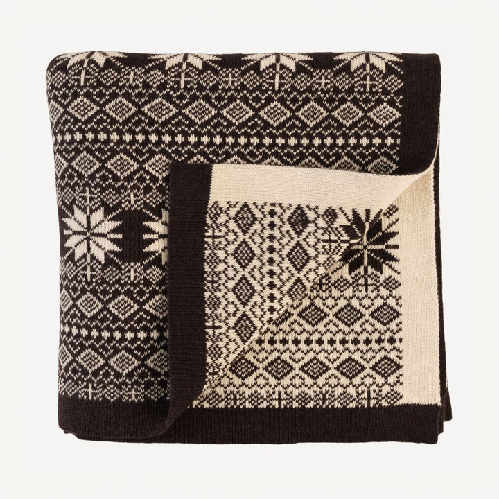 sweater blanket | nordic black | organic cotton jacquard knit