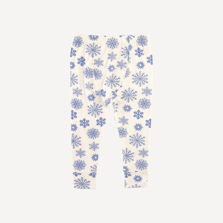 long sleeve crew neck pj set | blue snowflake | bamboo