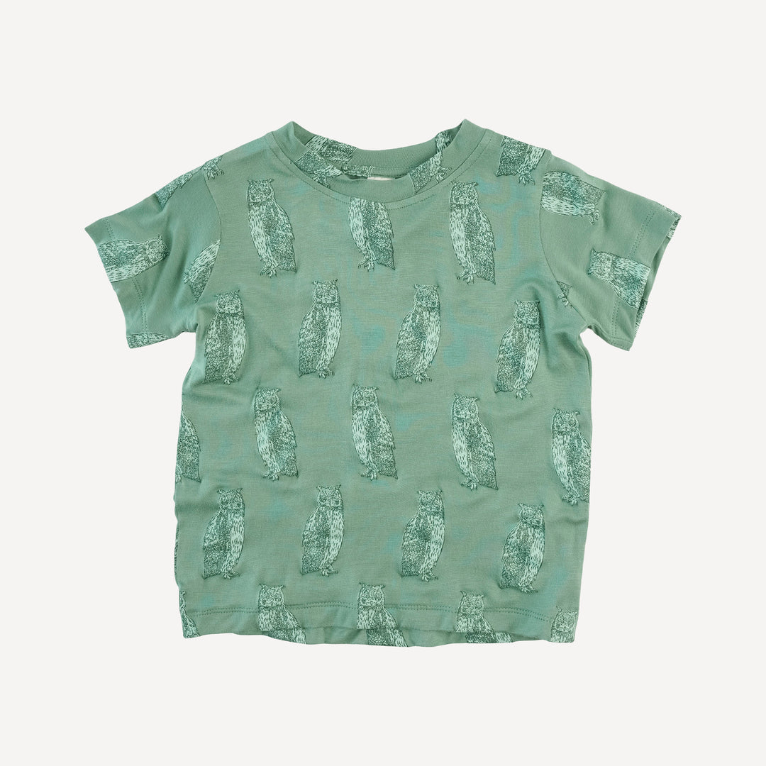 short sleeve essential boxy tee | green owl | bamboo