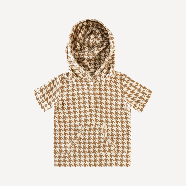 short sleeve henley kanga hoodie | chocolate houndstooth | organic cotton interlock