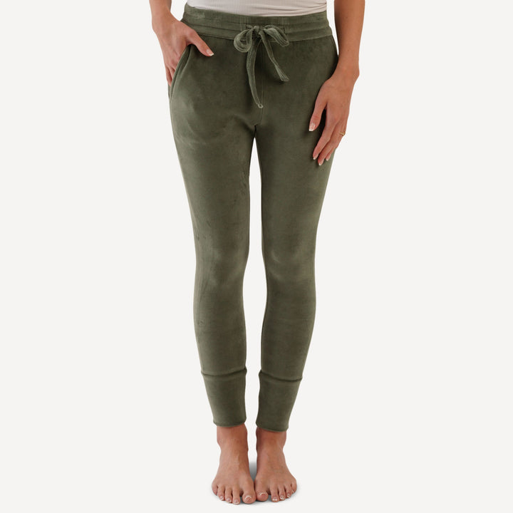 womens skinny jogger | thyme | organic cotton velour