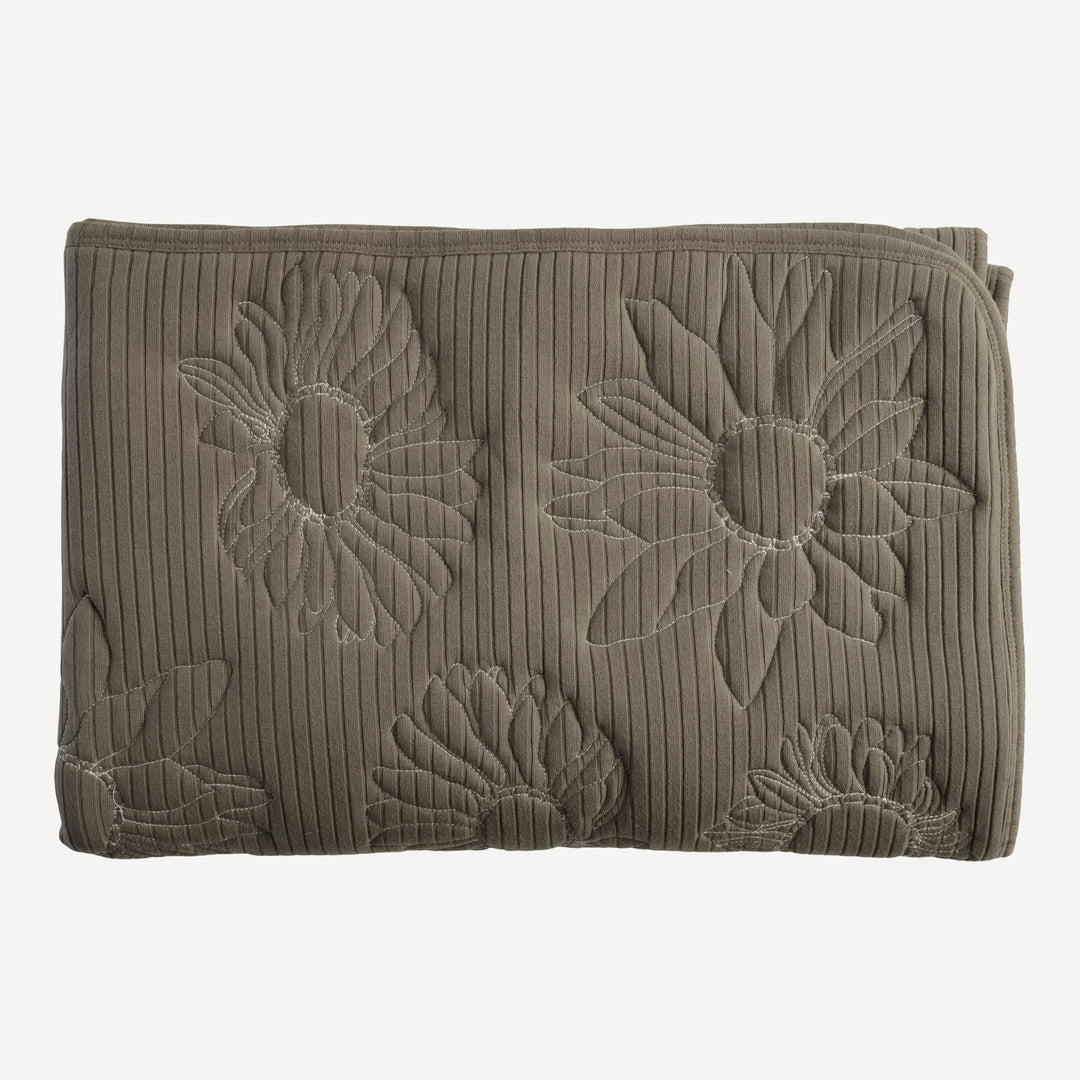 sunflower embroidered quilt | fossil | organic wide rib