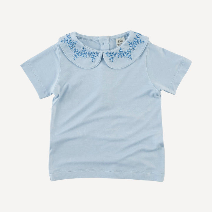 short sleeve leaf embroidered peter pan tee | finch blue | bamboo
