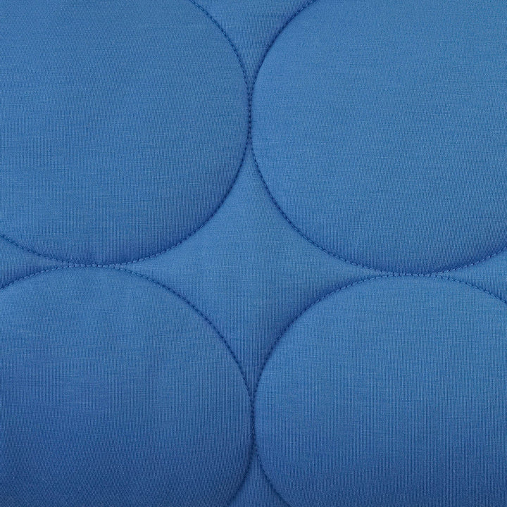 classic circle quilt | regatta | bamboo