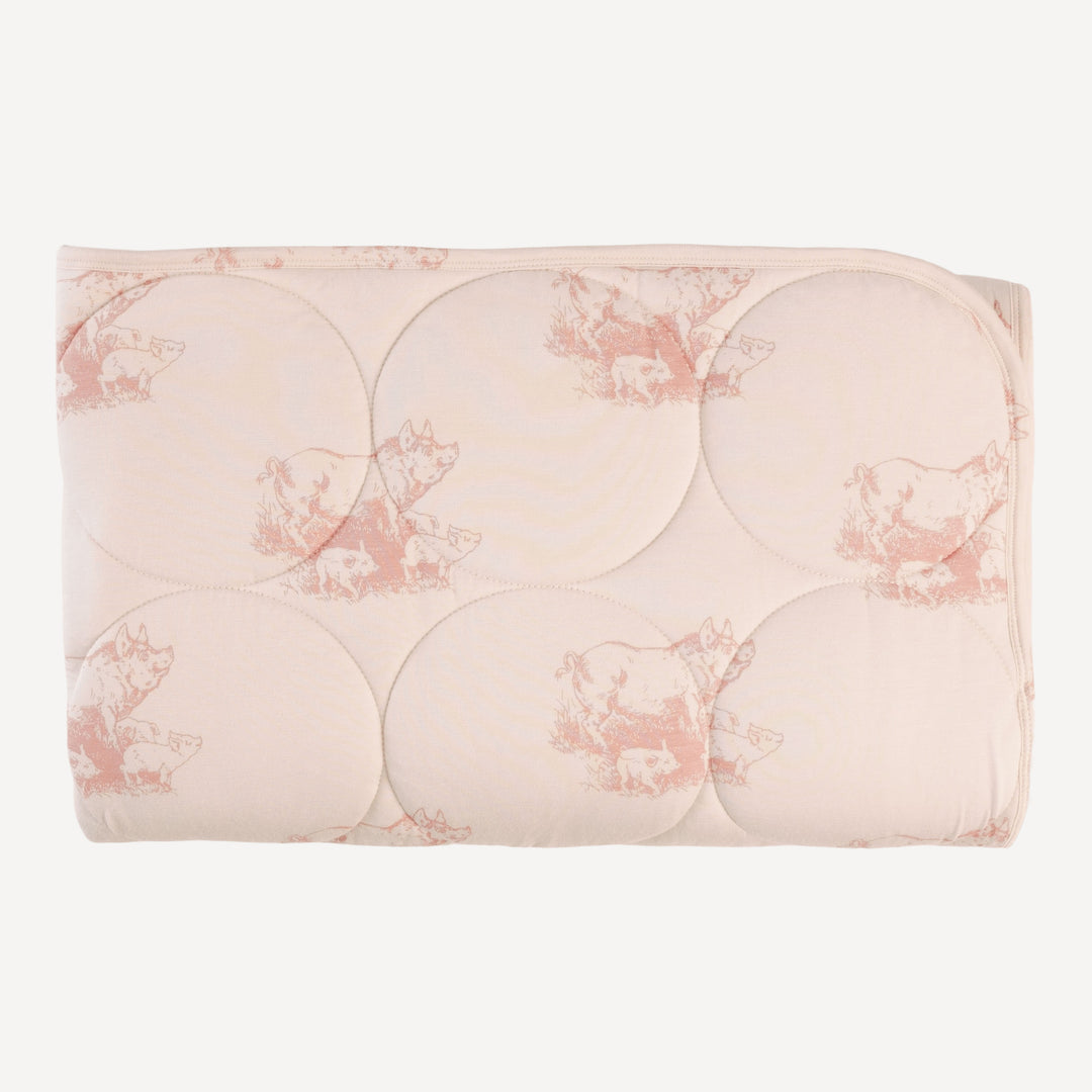 classic circle quilt | piggies | bamboo