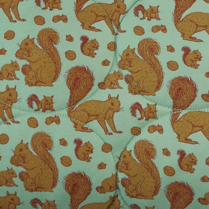classic circle quilt | toffy squirrel | bamboo