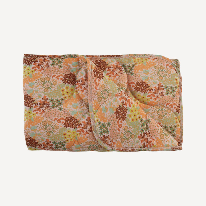 classic circle quilt | pink ditsy garden | bamboo
