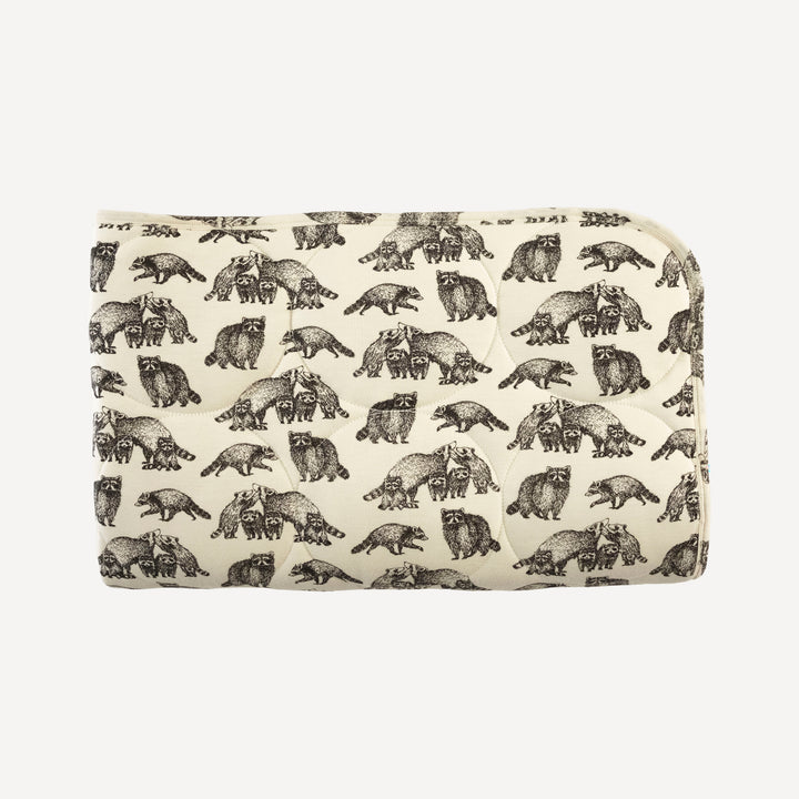 classic circle quilt | raccoons | bamboo