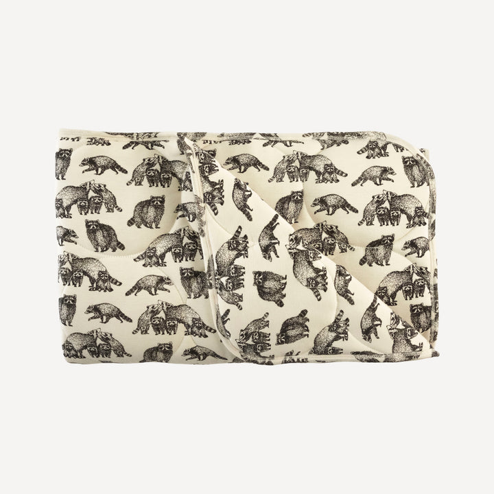classic circle quilt | raccoons | bamboo