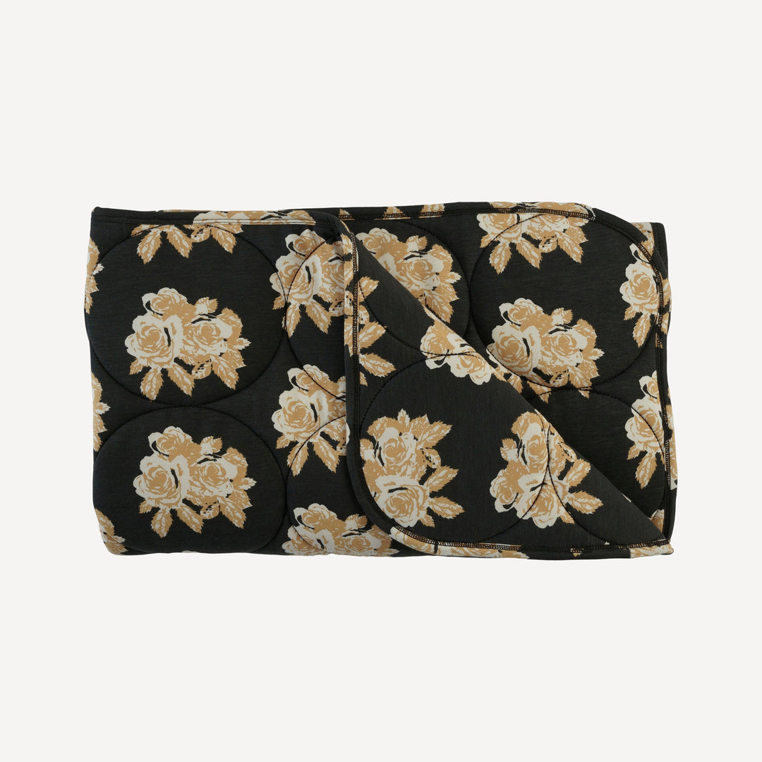 classic circle quilt | taffy rose | bamboo