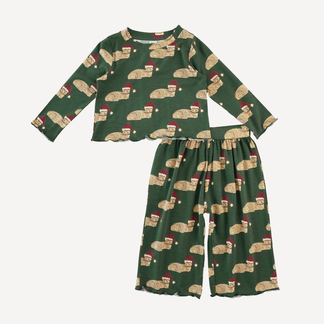 long sleeve jade set | santa sleeping cat | bamboo