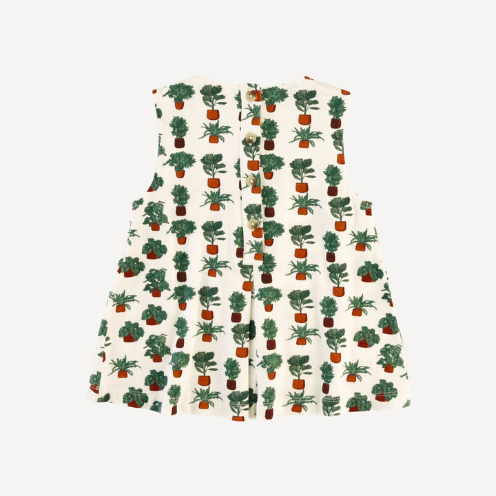 sleeveless button tab top | houseplants | bamboo