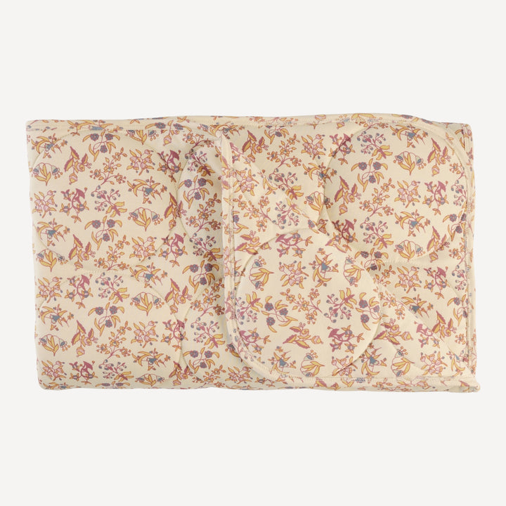 classic circle quilt | ditsy bouquet | organic cotton interlock