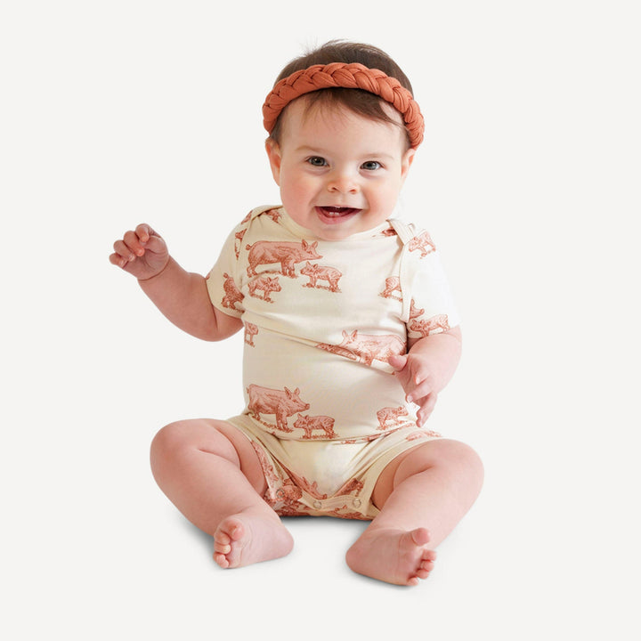 short sleeve lap neck bodysuit | piglets | bamboo