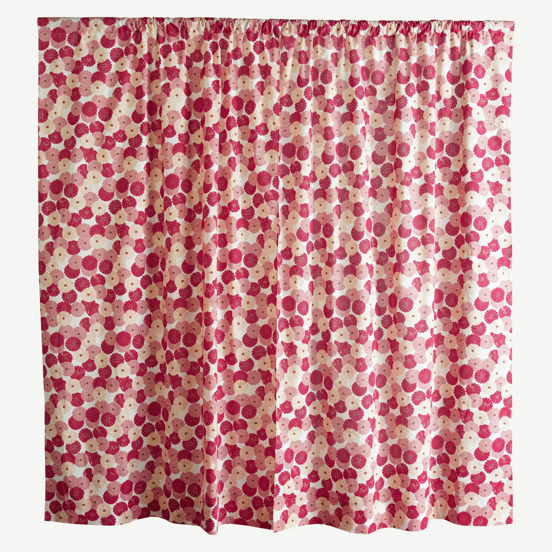 pole pocket window panel set of 2 | red vintage daisy | organic cotton woven
