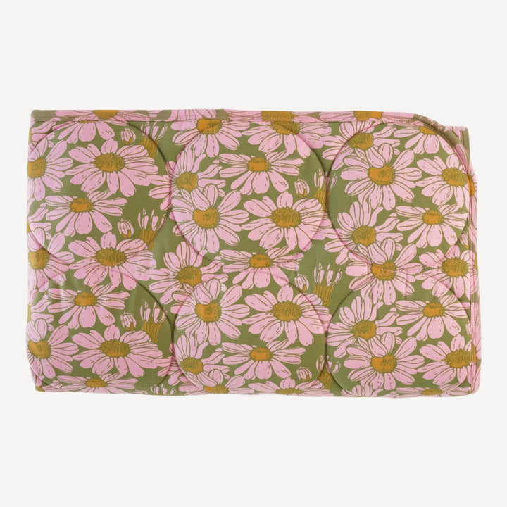 classic circle quilt | bonbon daisy | bamboo