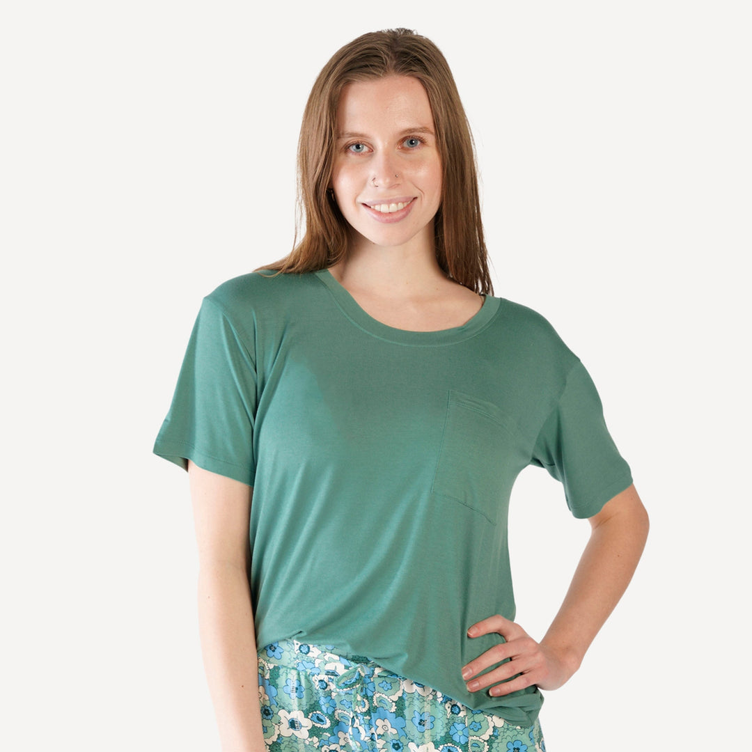 womens short sleeve pocket boxy tee | beryl green | bamboo
