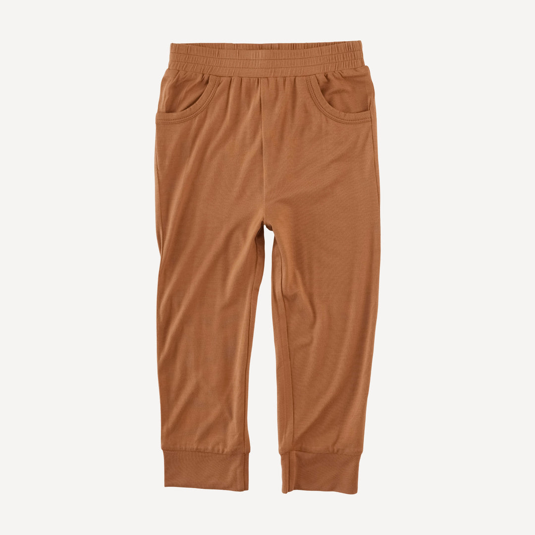 cuffed pocket jogger | toffee | bamboo