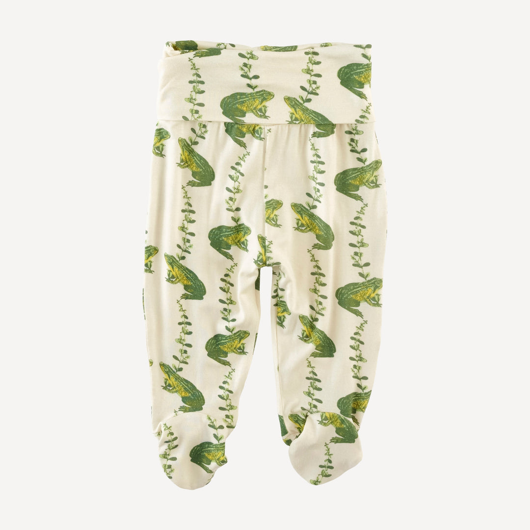 wrap layette set | garden frog | bamboo