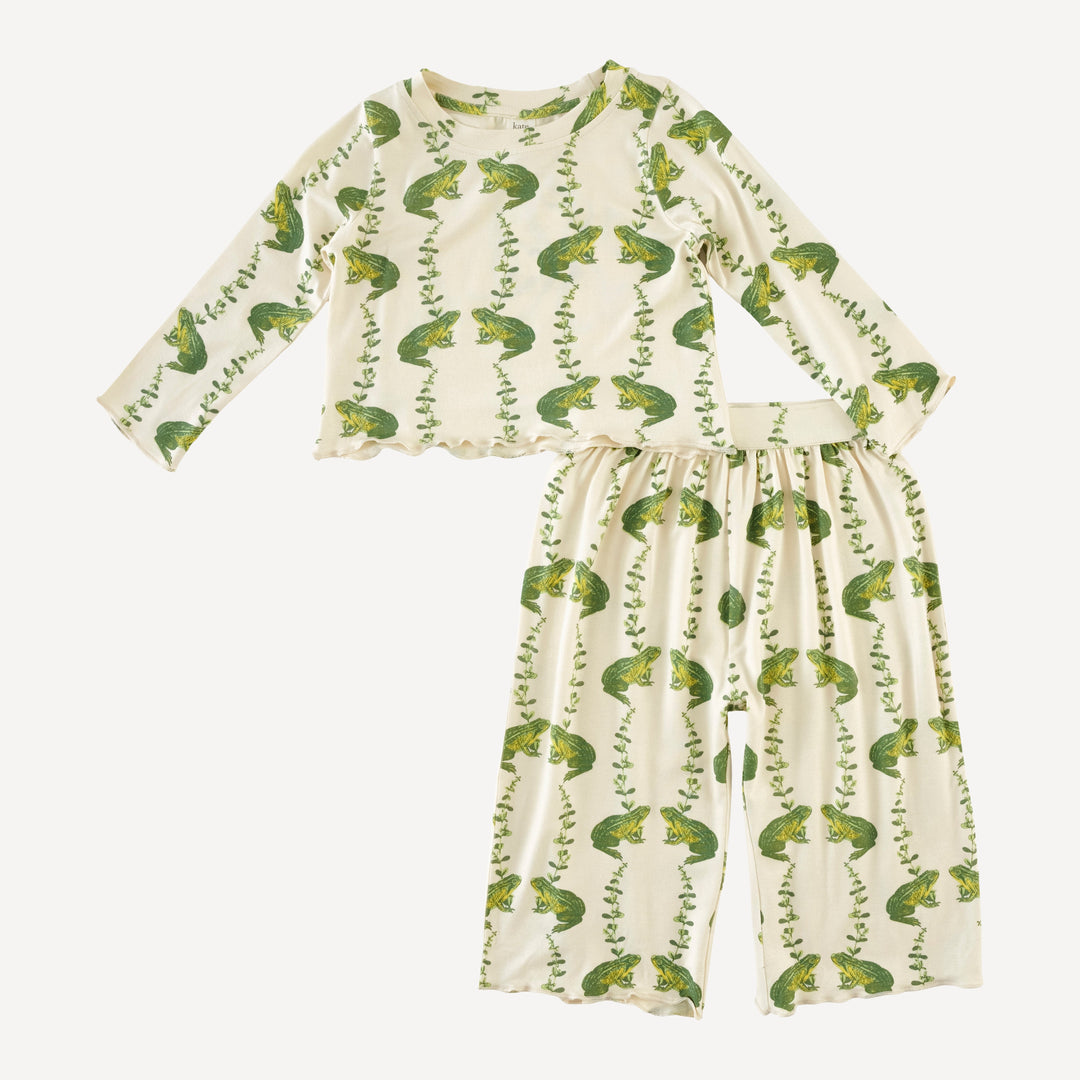 long sleeve jade set | garden frog | bamboo