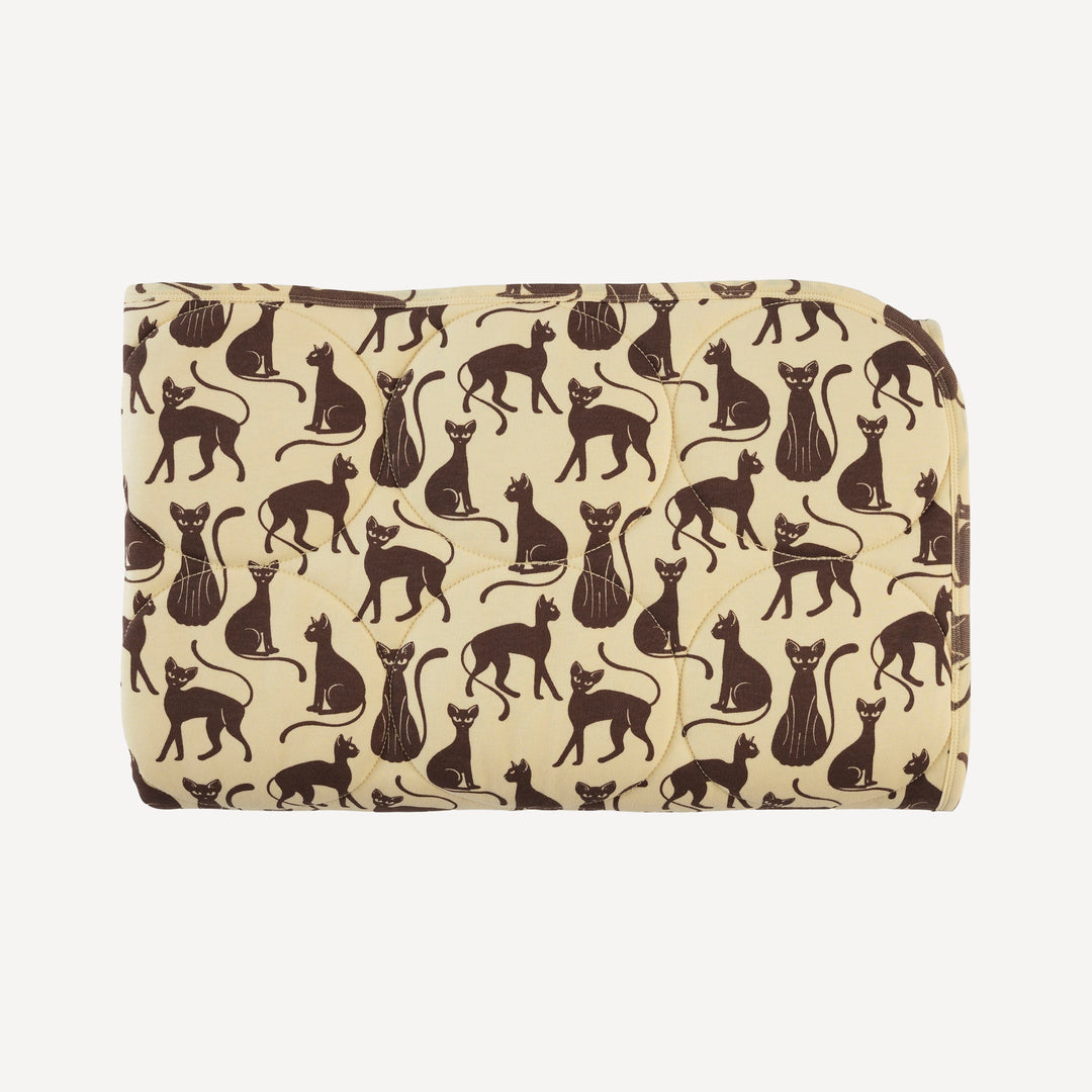 classic circle quilt | neutral cat | organic cotton interlock