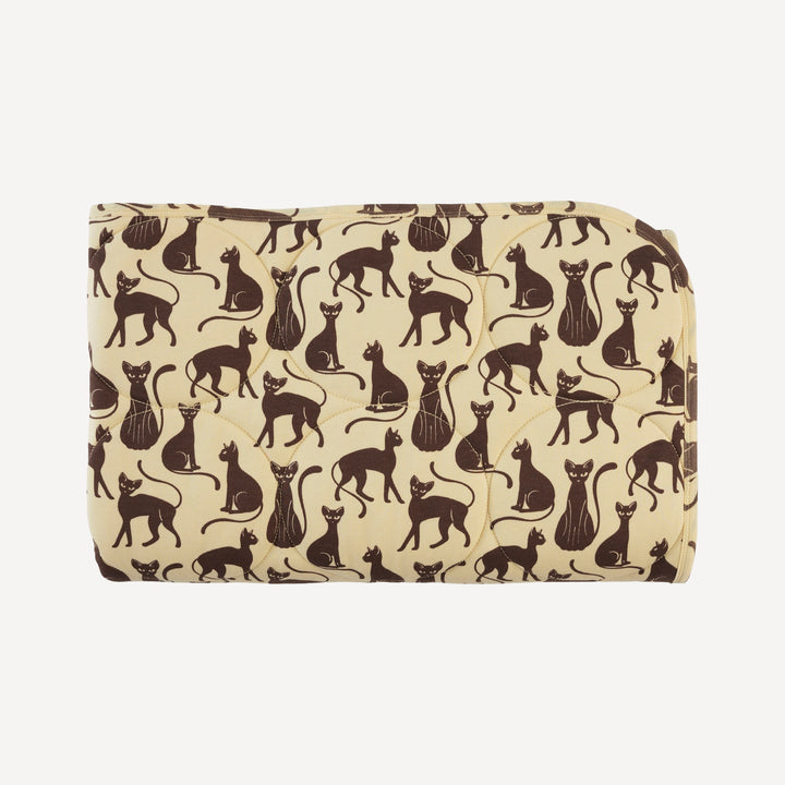classic circle quilt | neutral cat | organic cotton interlock
