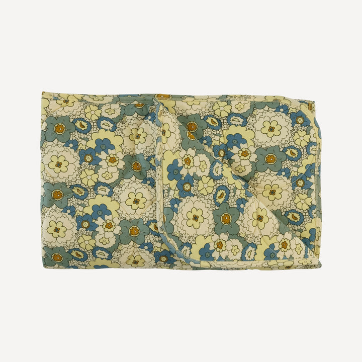 classic circle quilt | 60s floral | organic cotton interlock