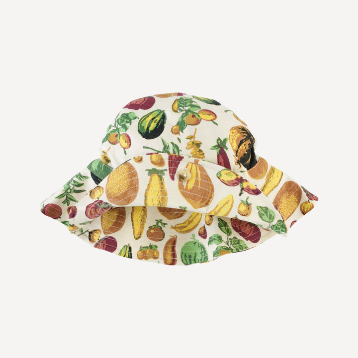 button sun hat | veggie garden | bamboo