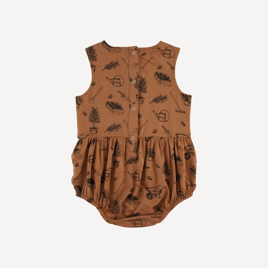 sleeveless button tab bubble | gardening | bamboo