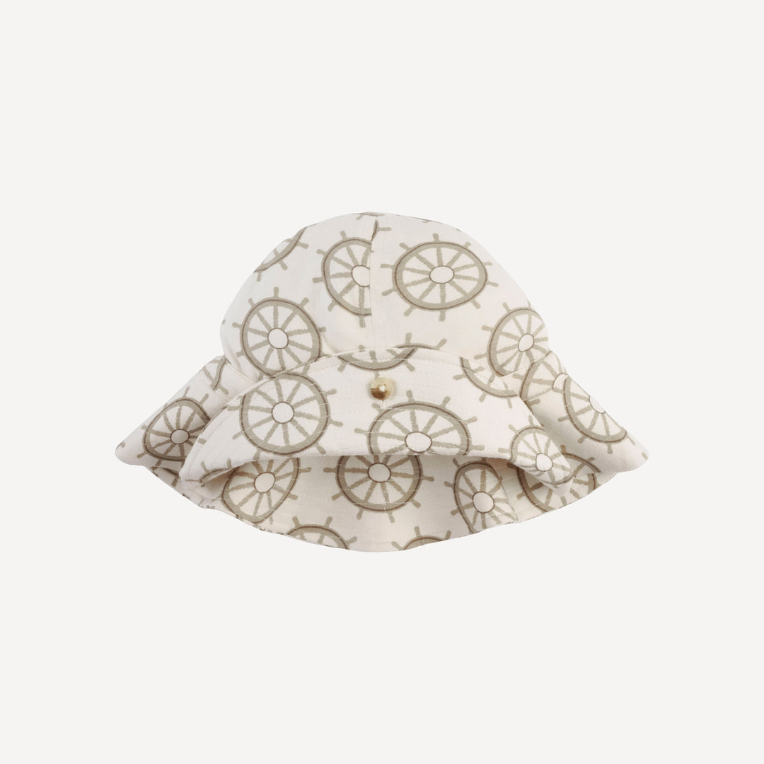 button sun hat | helm | bamboo
