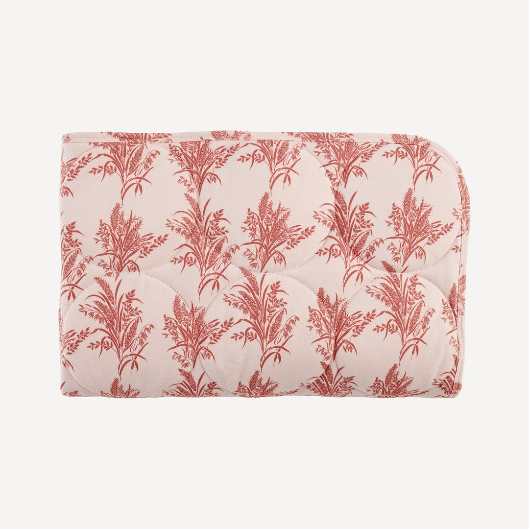 classic circle quilt | mango wheatgrass | organic cotton interlock