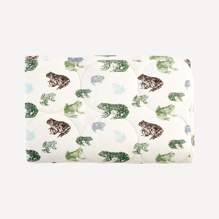 classic circle quilt | cali frogs | organic cotton interlock