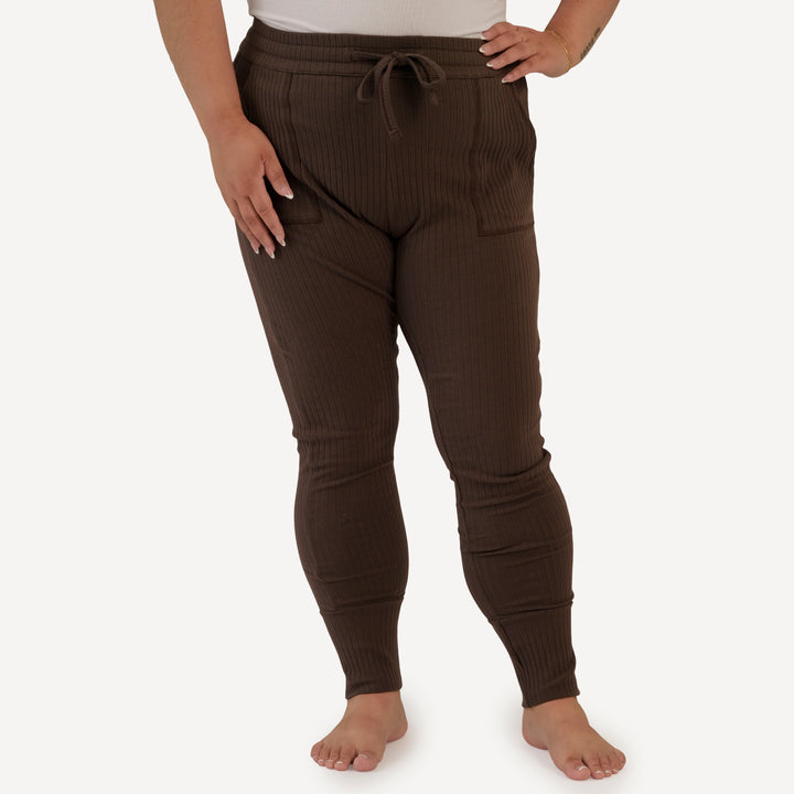 womens skinny jogger | chocolate chunk | organic cotton wide rib