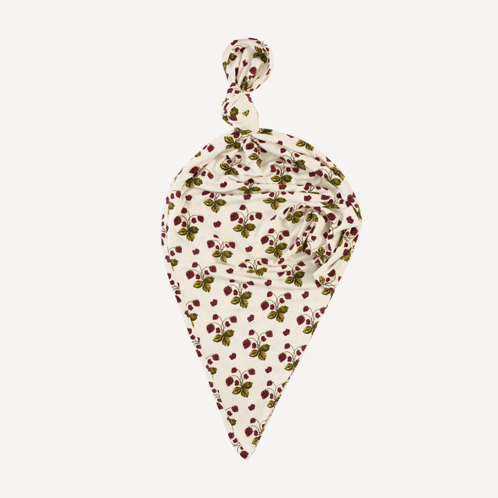 single layer blanket | dainty strawberries | bamboo