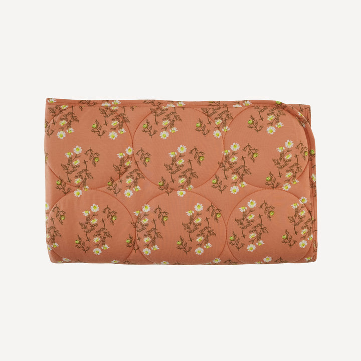 classic circle quilt | wild chamomile | bamboo