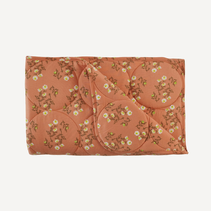 classic circle quilt | wild chamomile | bamboo