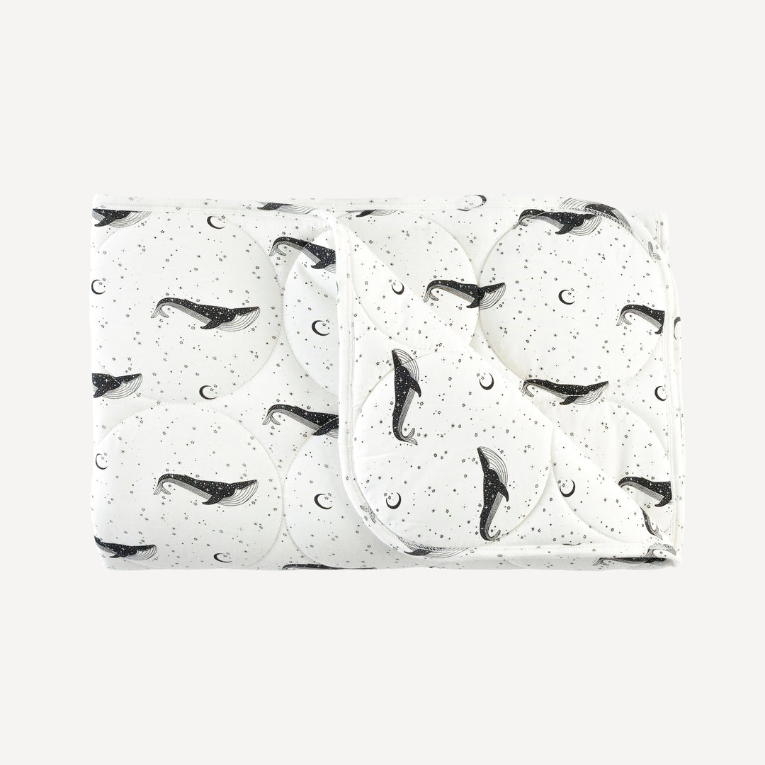 classic circle quilt | mystical whales | bamboo