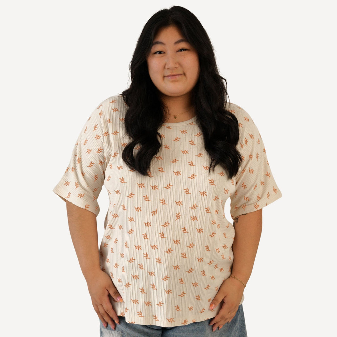 womens short sleeve scoop neck tee | butterum leaf | organic cotton multi rib